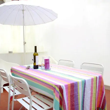 Apartment Joivy Modern 1-bed With Terrace, Moments From Sao Bento Palace Lisbon